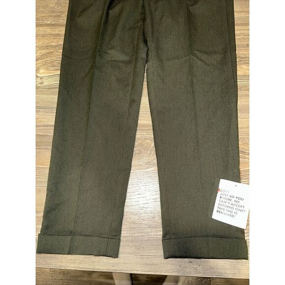 ASOS Men's Size 32x25 Green Pleated Front Straight Cuffed Hem Dress Pants. N - Picture 2 of 9